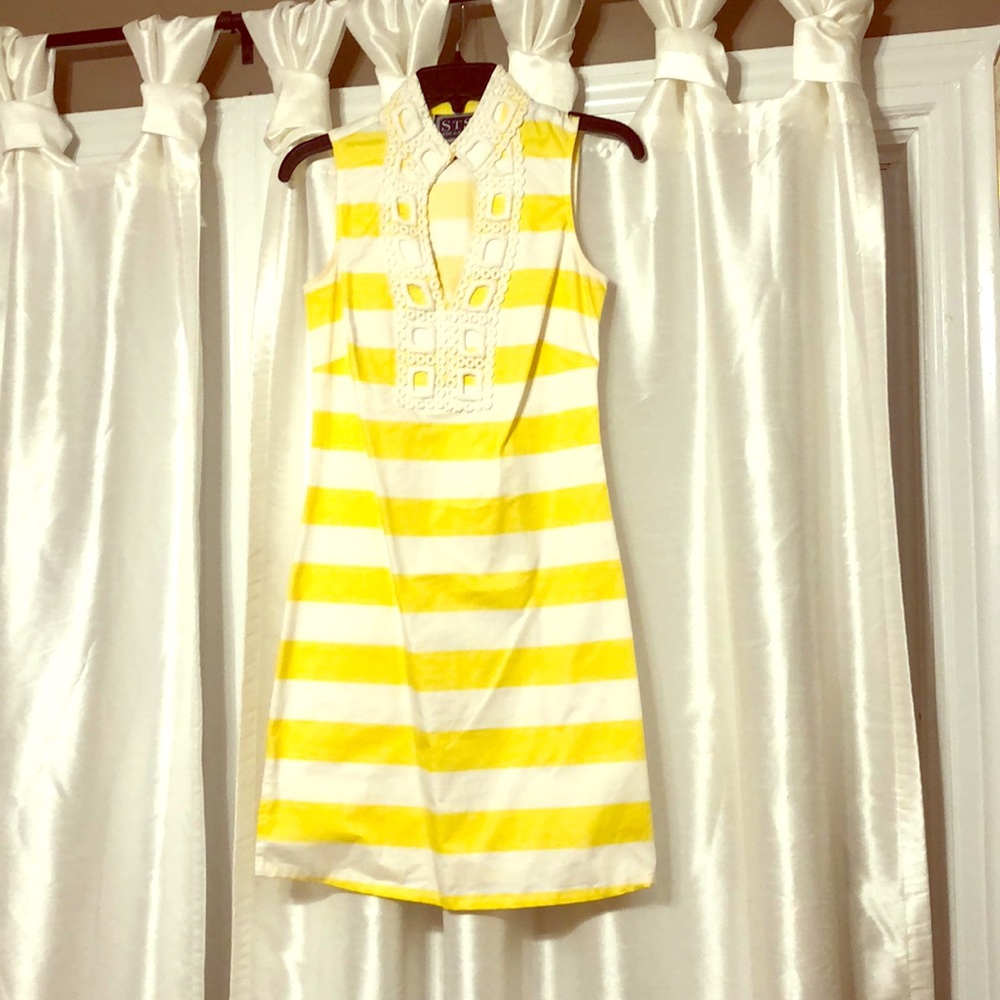 Does not fit but it is SO cute, NEVER WORN!
